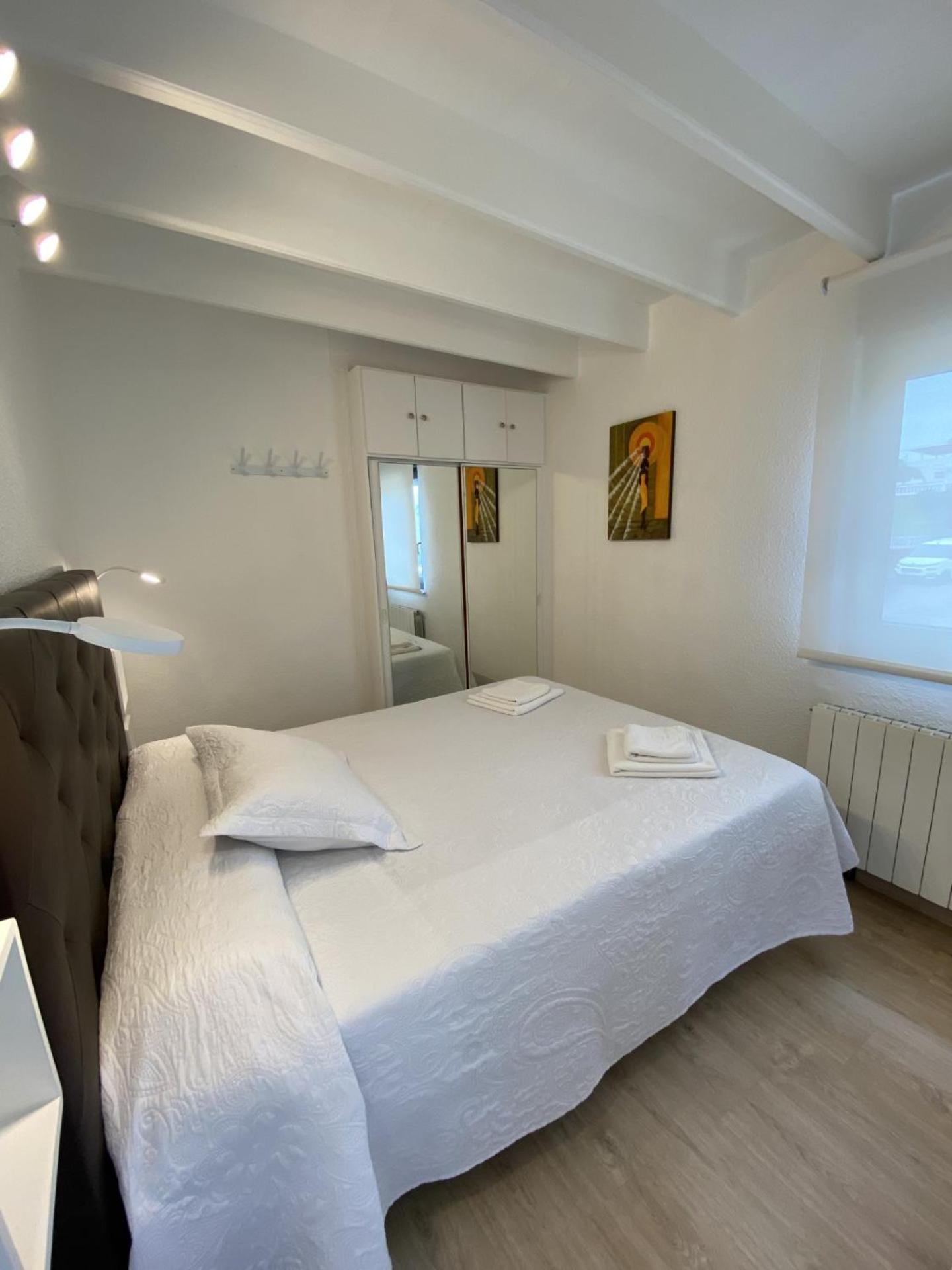 Apartamento Pueblo De โมโกร ภายนอก รูปภาพ